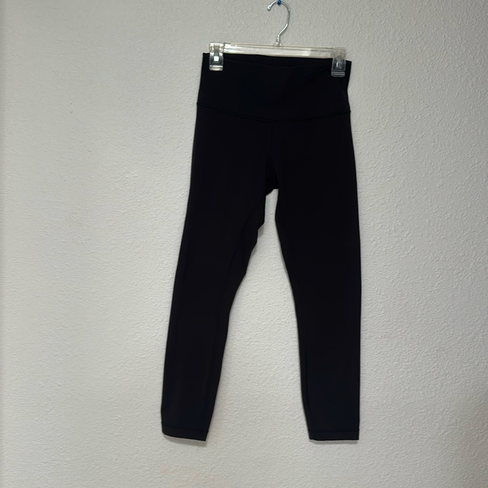 Black Lulu lemon leggings